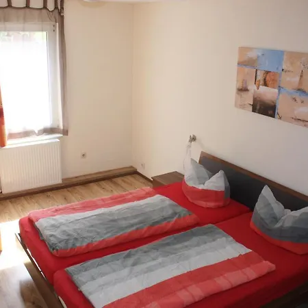 Zur Schwalbe Holiday home Saal